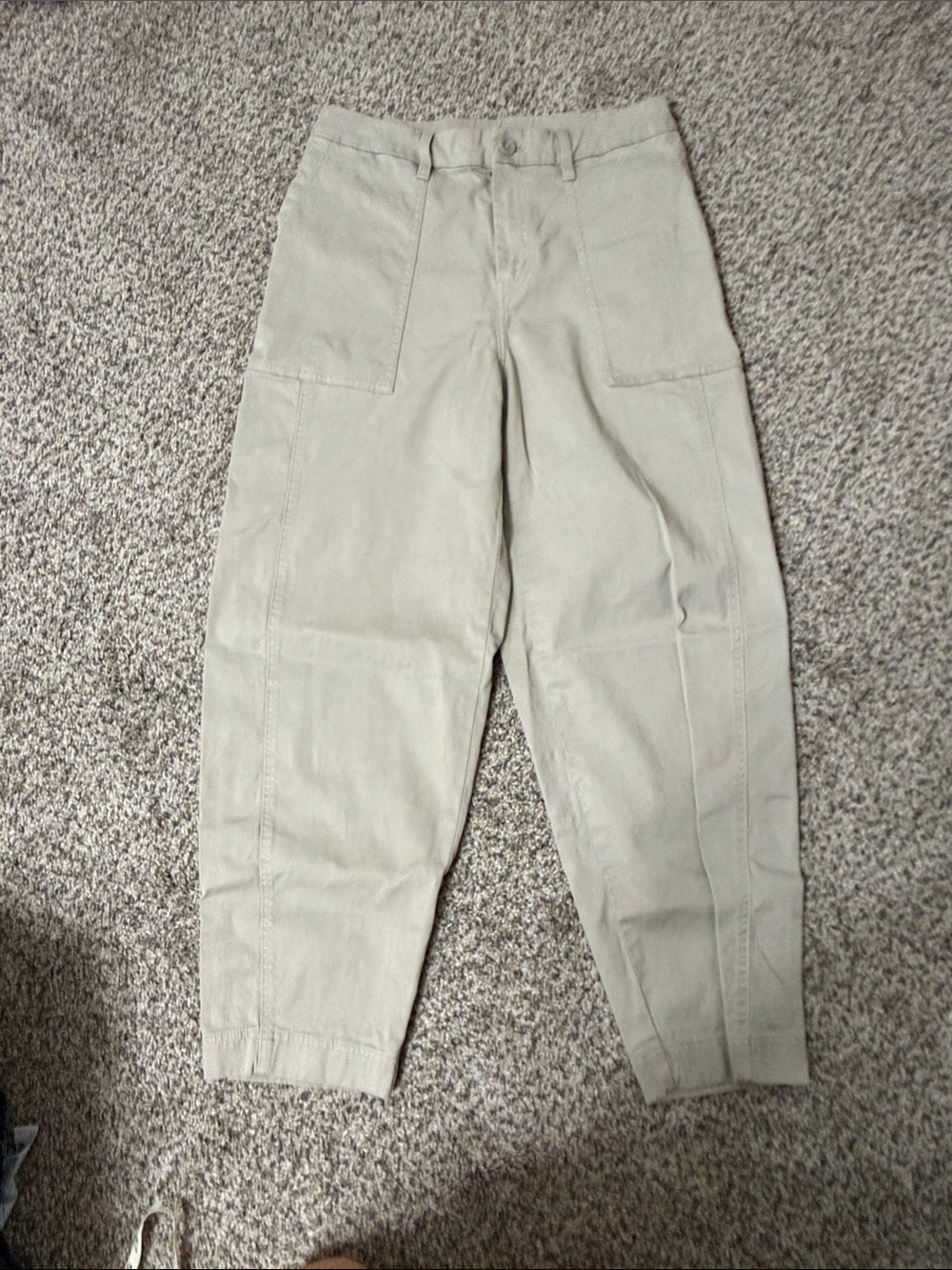 Vuori Women’s Medium cropped Pants